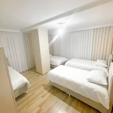 شقه كبيره وحديثه قرب المواصلات Apartmán *